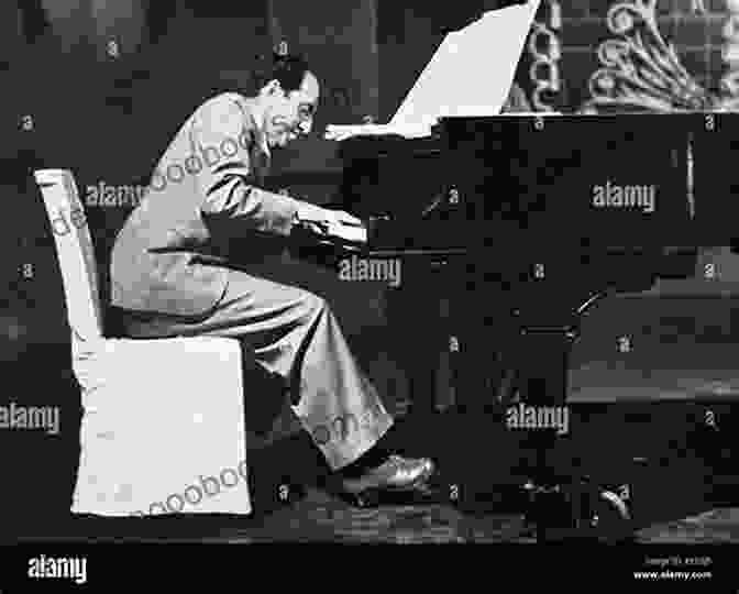 George Gershwin Playing The Piano In A Black And White Photo Great American Songwriters For Solo Singers: 12 Contemporary Settings Of Favorites From The Great American Songbook For Solo Voice And Piano (High Voice)